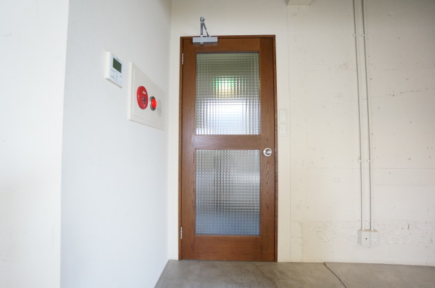 black-aoyama-5F-room04