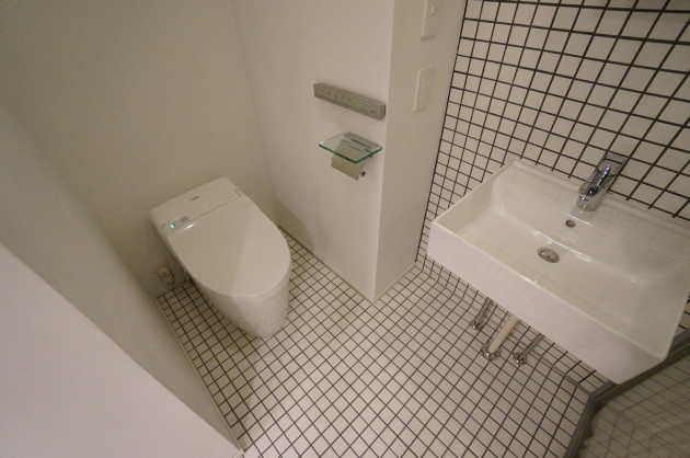 courtmodeliaroppongi-103-room-02-sohotokyo (1)