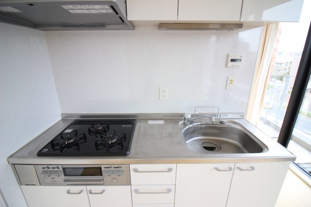 L'ecrin_Yoga-501-kitchen-01-sohotokyo