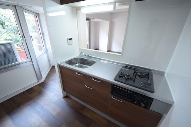 akasaka_royal_mansion-403-kitchen-01-sohotokyo