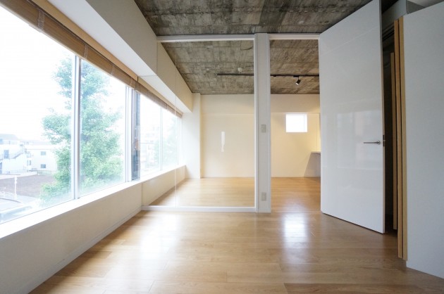 grey-bldg-himonya-302-room03