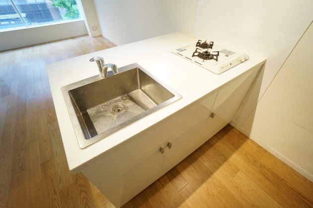 grey-bldg-himonya-302-room05