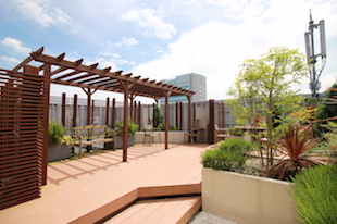 幡ヶ谷、5m以上の天井高と屋上庭園のあるオフィス<p>[渋谷区/83万/190㎡]