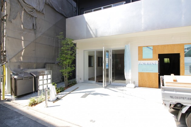 ARKHOUSETD-facade-02-sohotokyo.JPG