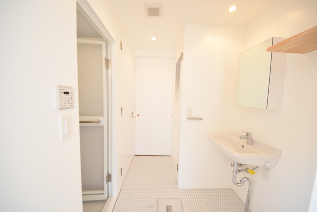 mansion_ogikubo-505-bathroom-01-sohotokyo