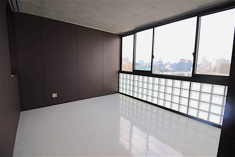 exelage_jingumae-501-bedroom-01-sohotokyo-900x600