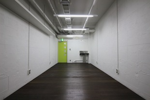 【募集終了】代々木公園駅2分。天高2.7mコンパクトリノベ空間