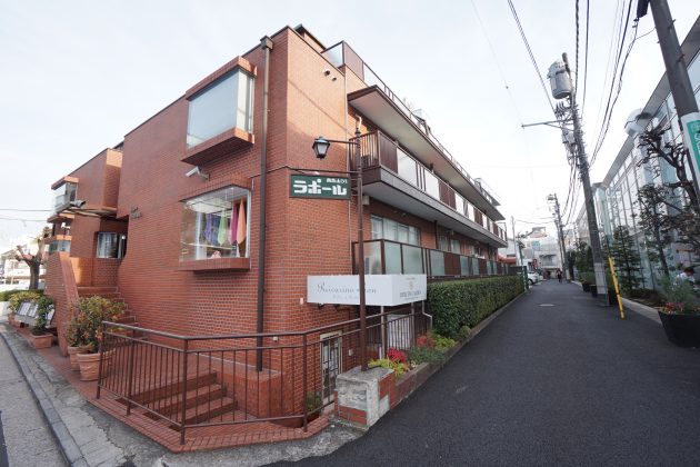 raporuminamiaoyama54-305-facade-01-sohotokyo