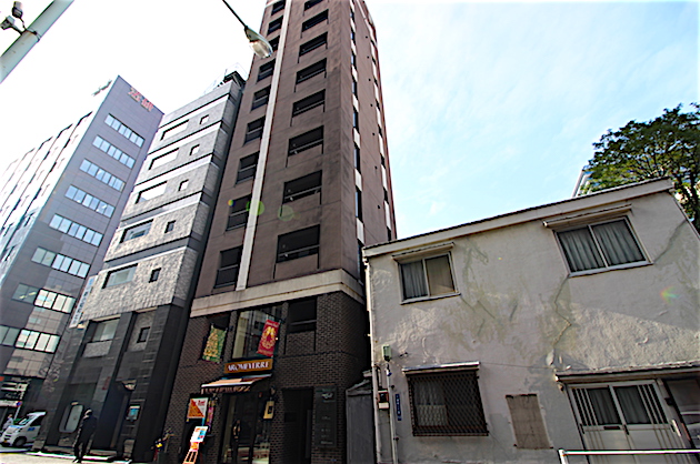 vanquish-facade-03-sohotokyo.