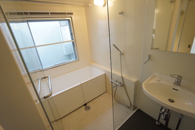 Liberdade-203-bathroom-01-sohotokyo