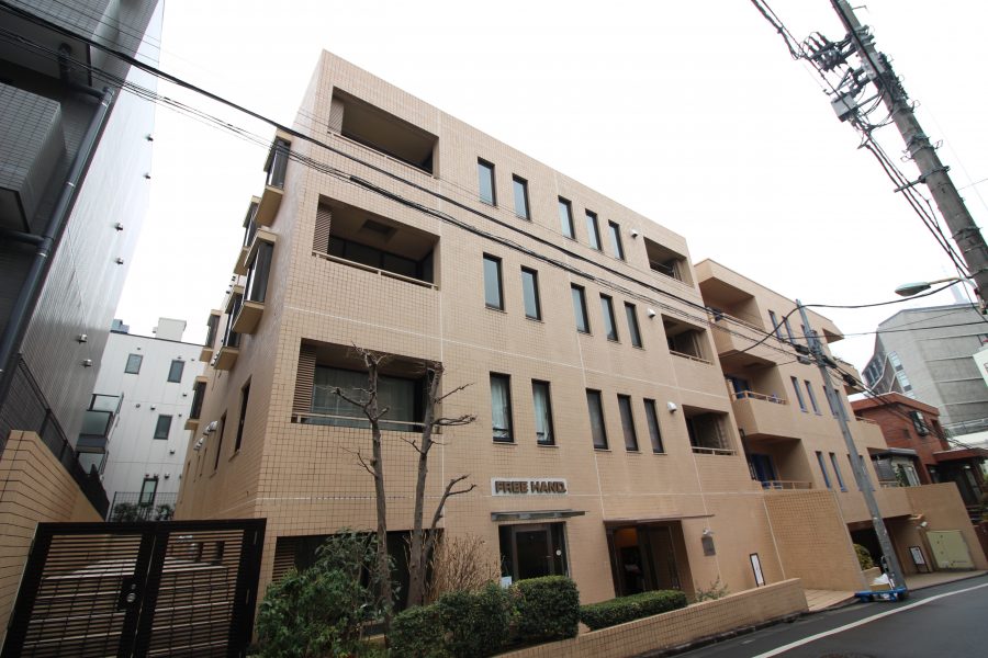 apica_harajyuku-facado-01-sohotokyo