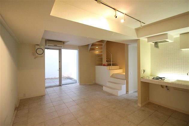 【募集終了】目黒。隠れ家のような魅惑的メゾネット。