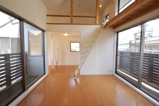 【募集終了】自由が丘。キャットウォーク付ミニマルSOHO。