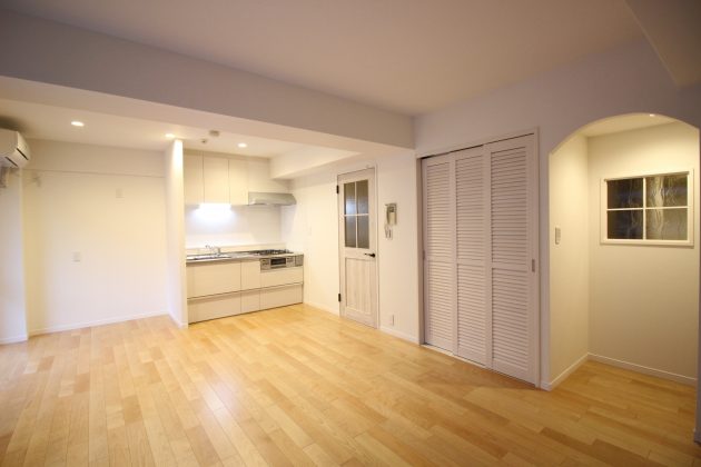 【募集終了】神田。外観とのギャップを感じるフルリノベSOHO。