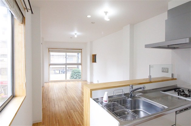 【募集終了】三ノ輪、木材を多用した質感高い戸建てSOHO