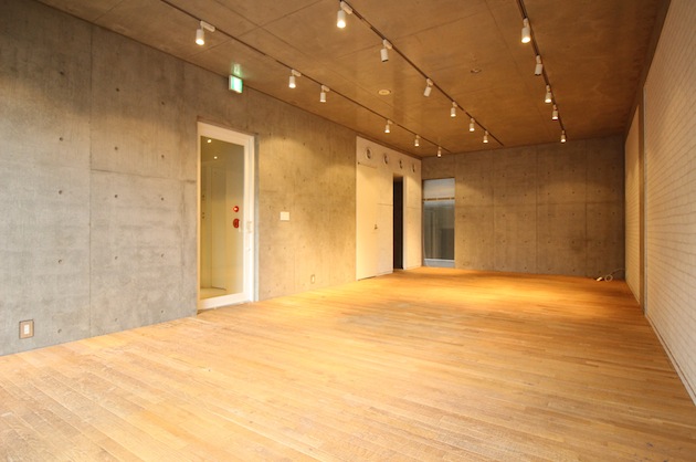 【募集終了】田町エリア。天高2.8mの無垢床デザイナーズオフィス