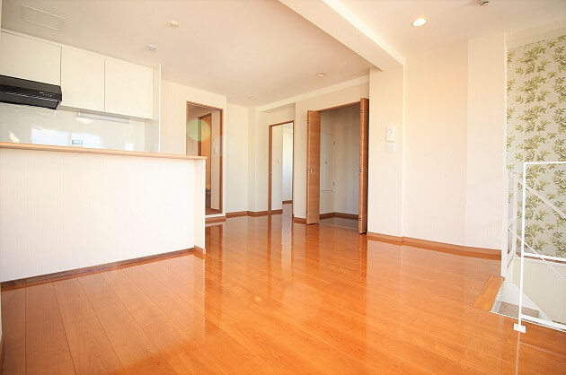 【募集終了】秋葉原。アクセントクロスを楽しむ築浅メゾネット。