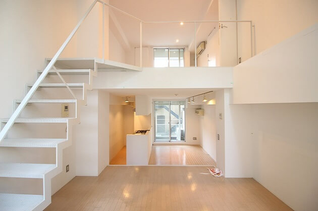 【募集終了】市ヶ谷、開放感溢れる吹き抜けメゾネットSOHO