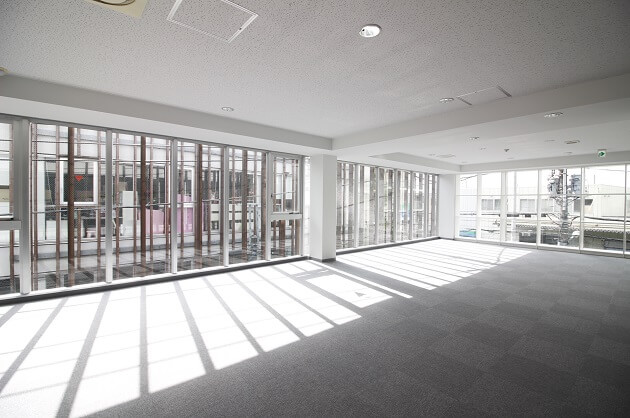 【募集終了】駒沢公園至近、ガラスウォールで採光豊かな開放的空間。