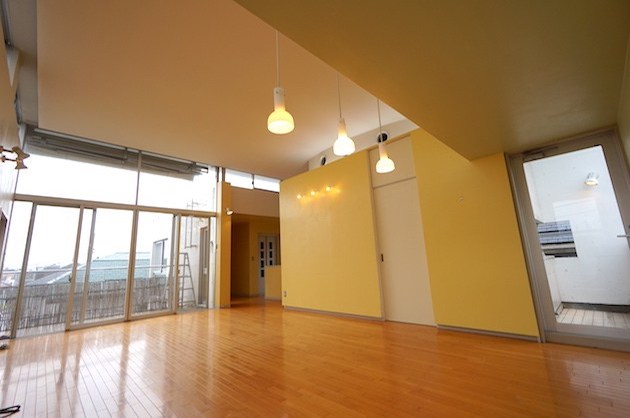 【募集終了】上野毛、角地に建つ一棟デザイナーズ戸建てSOHO