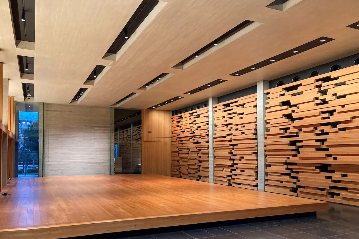 新木場3分、木に囲まれた唯一無二のモダンオフィス 室内