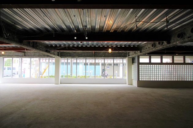 【募集終了】駒沢公園通り沿い、ガラス張り路面店舗。