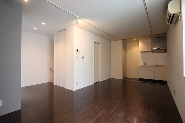 【募集終了】赤坂、スタートアップにミニマルデザイナーズを