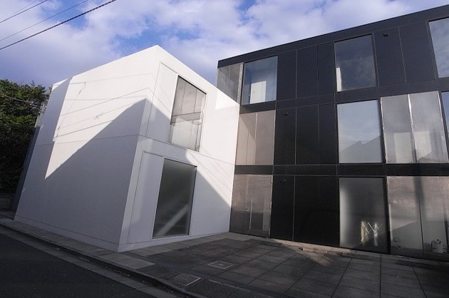 【募集終了】桜新町。黒と白のシンプルで潔いメゾネット空間。