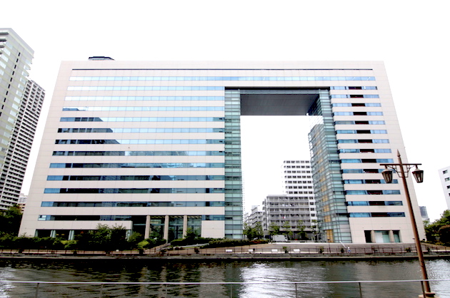 【募集終了】品川、ブリッジデザインが美しい川沿いの大型SOHO