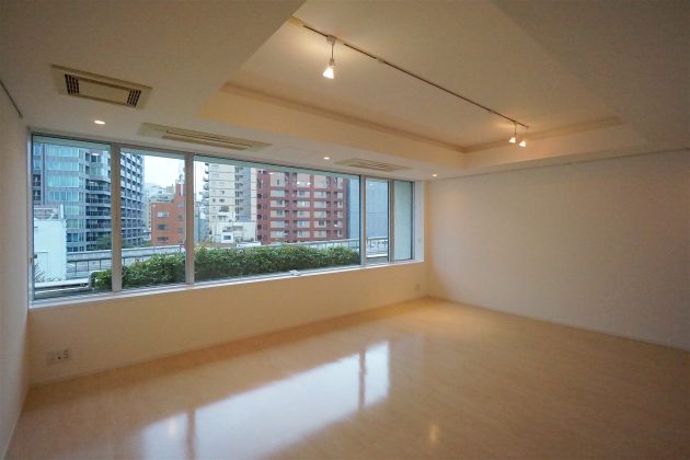 【募集終了】六本木、リッツカールトン脇シンプルデザイナーズ。