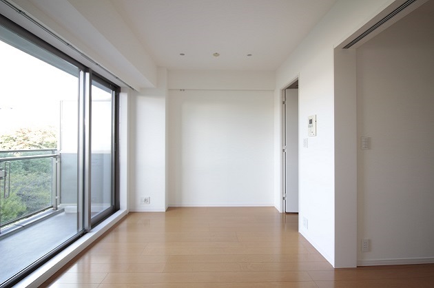 【募集終了】千駄ヶ谷５分/ペット可、緑豊かな場所で働く