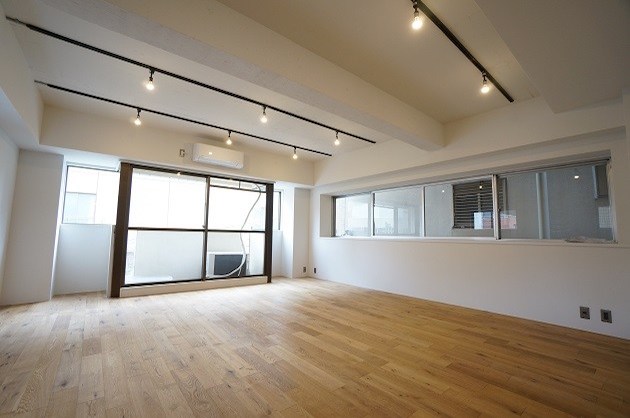 【募集終了】麹町、シンプルリノベ空間