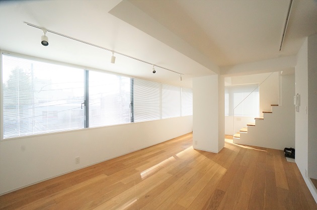 【募集終了】代官山。木目が美しい、温かみのあるメゾネット。