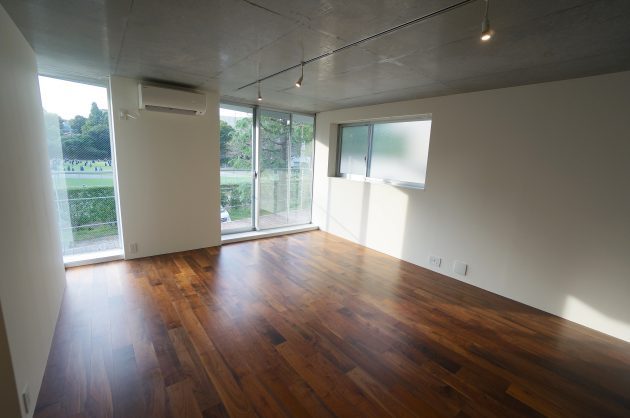 【募集終了】白金台5分の築浅物件。窓一面に広がる眺望と共に。