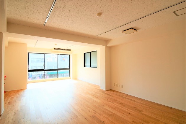 【募集終了】稲荷町4分。落ち着いた風合いの木目が創る、穏やかな空間。