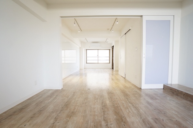 【募集終了】中野PJ、白を基調としたクリーンなリノベオフィス。