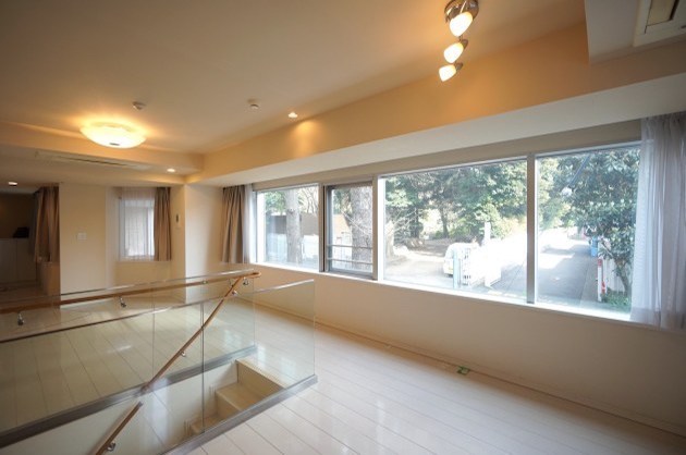 【募集終了】麻布十番。高級感のあるホワイトメゾネット。