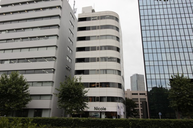 【募集終了】青山通り沿い、赤坂御用地を眺めるオフィス空間