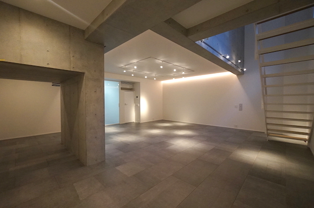 [募集終了]東新宿6分、店舗可、地下に広がるデザイナーズ