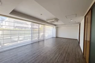 原宿駅7分、高級分譲賃貸をSOHO利用で<br>[渋谷区/68万/98㎡]