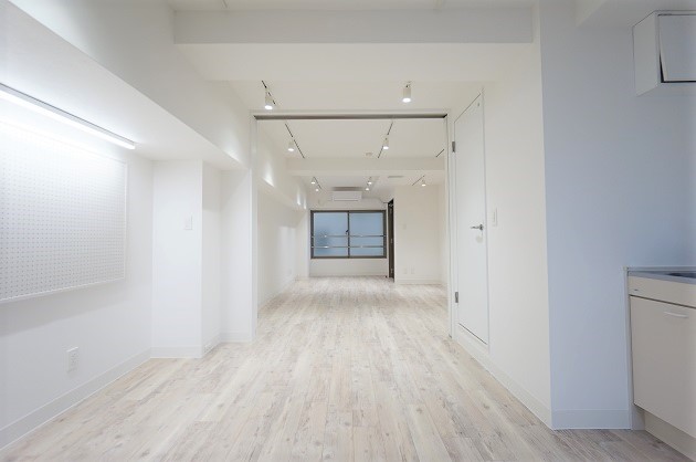【募集終了】中野9分、白を基調とした爽やかリノベ空間