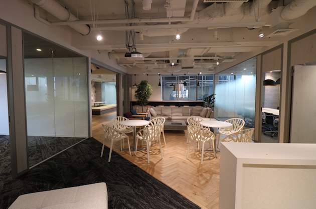 【募集終了】神田。昭和通り角地の大規模リニューアルオフィス