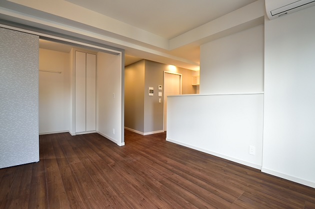 【募集終了】新富町、銀座エリア。シンプルモダンな築浅SOHO