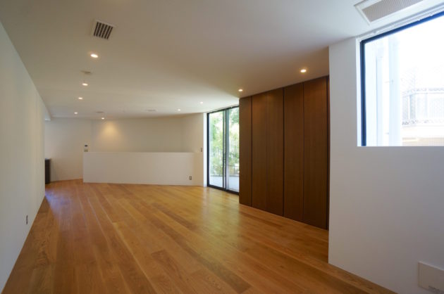 【募集終了】中目黒。緑が出迎えるデザイナーズメゾネット。