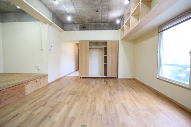 【募集終了】四谷曙橋。スペースを有効活用したリノベオフィス。