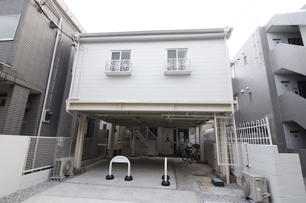 【募集終了】自由が丘、コンパクトな駐車場付き戸建SOHO