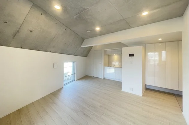 【募集終了】市ヶ谷、コンクリートが魅せるハイセンスSOHO