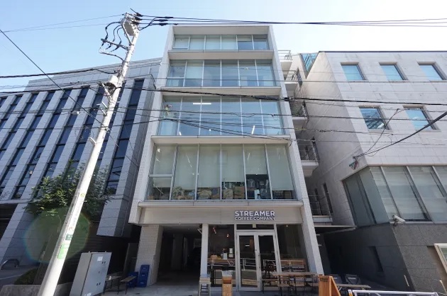 【募集終了】渋谷キャットストリート至近の天高3m越えオフィス