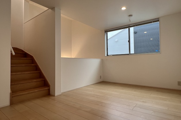 【募集終了】経堂、閑静な住宅街に佇むメゾネットSOHO