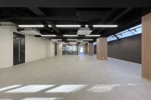 西新宿のリノベオフィス、使い勝手の良さを感じて<br>[新宿区/101万/138㎡]　